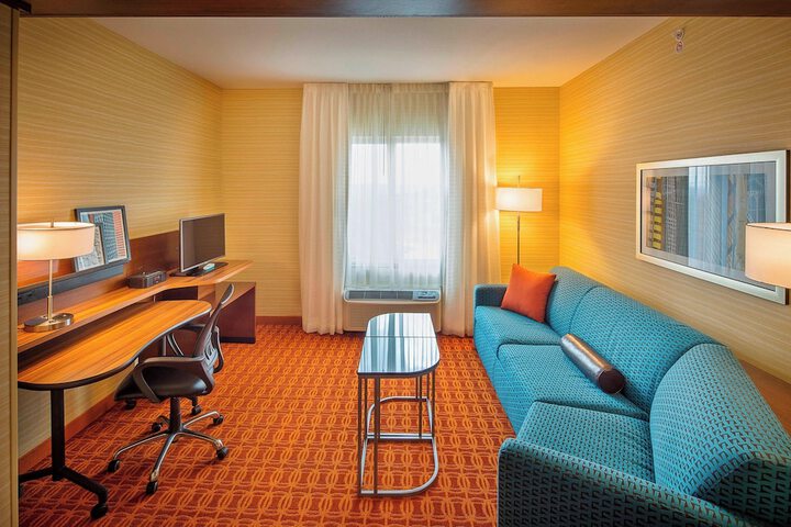 Fairfield Inn & Suites Monaca