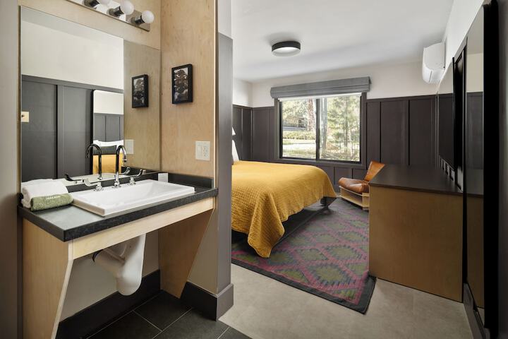 Room 31 of 119