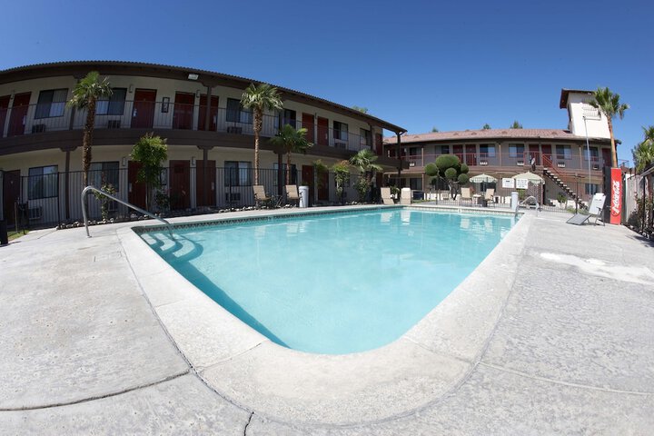 Pool 12 of 35
