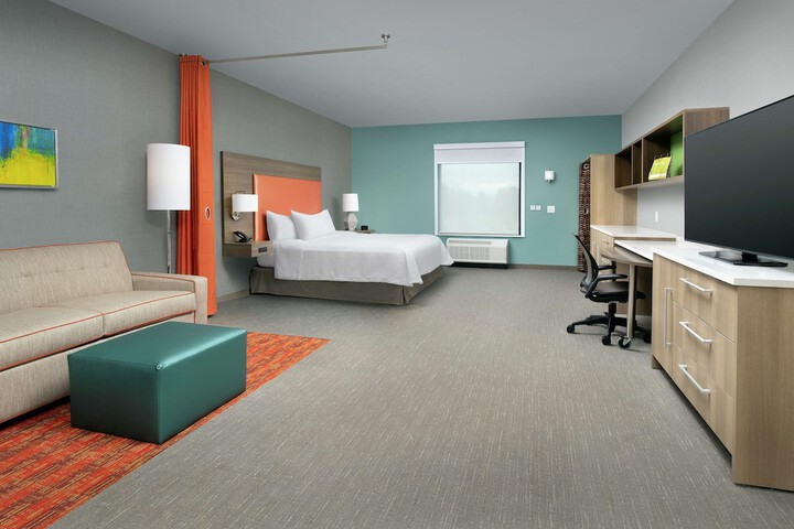Room 17 of 40