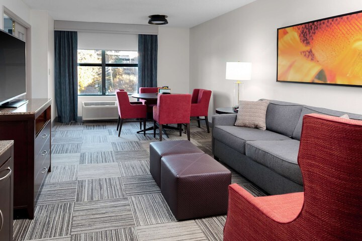 Room 18 of 38