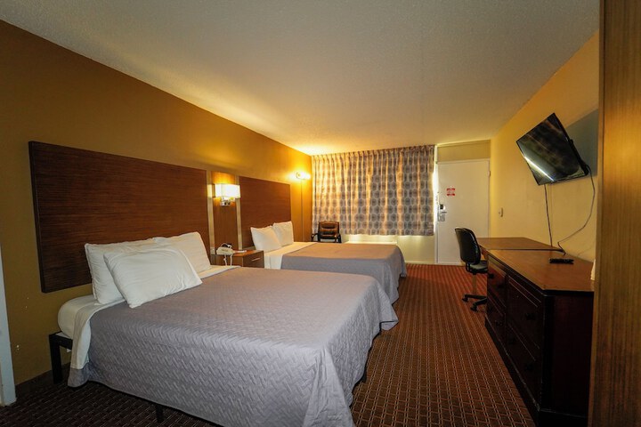 Room 26 of 39