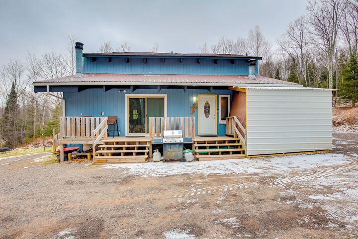 Iron River Retreat w / Sauna: Walk to Ski Brule!