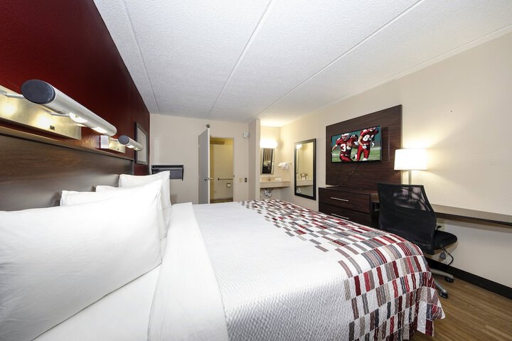 Room 33 of 37