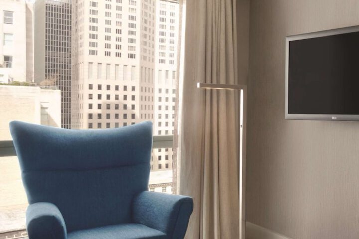Room 40 of 62