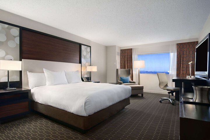 Room 40 of 92