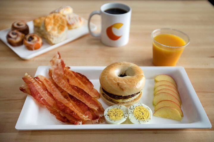 Breakfast/Coffee Service 31 of 35