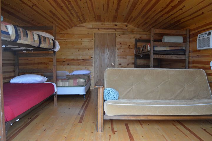 No Name City Luxury Cabins & RV