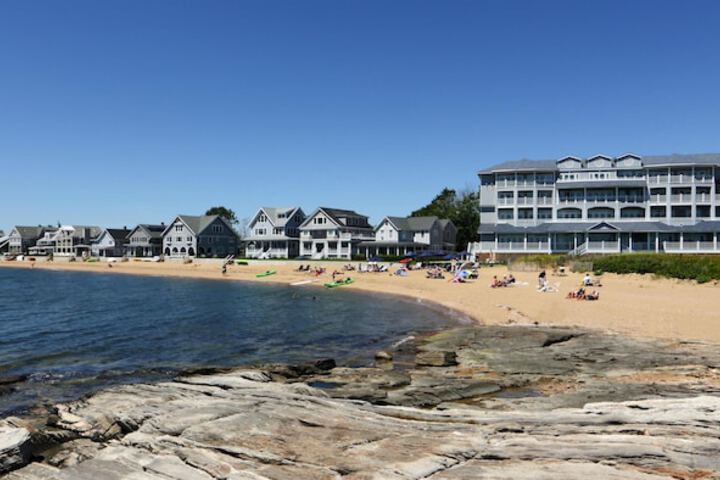 Madison Beach Hotel