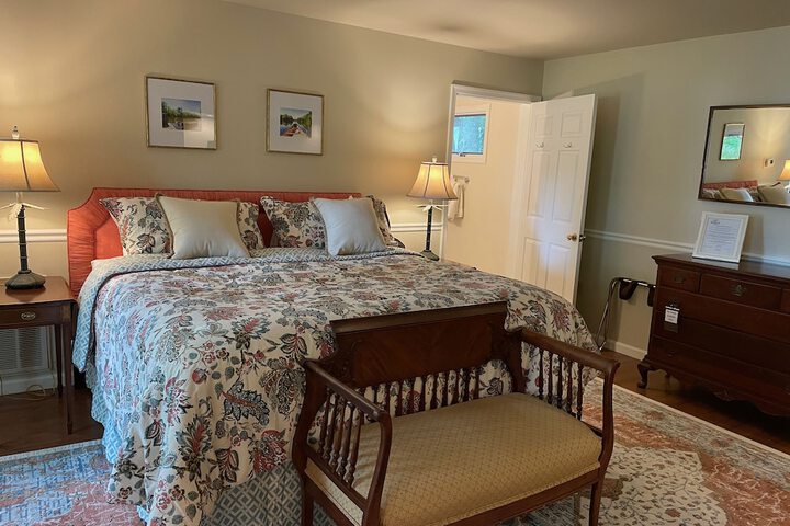 Room 20 of 33