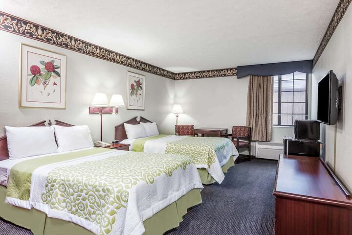 Room 15 of 29