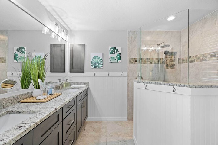 Englewood Vacation Rental w / Private Heated Pool!