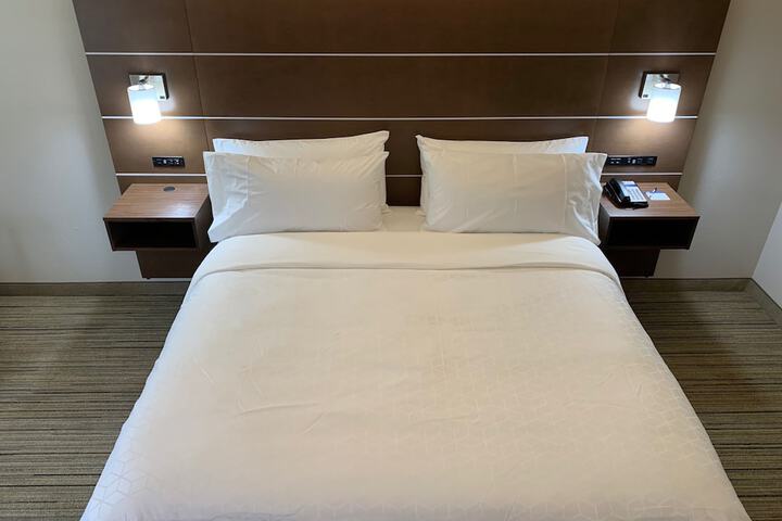 Room 21 of 40