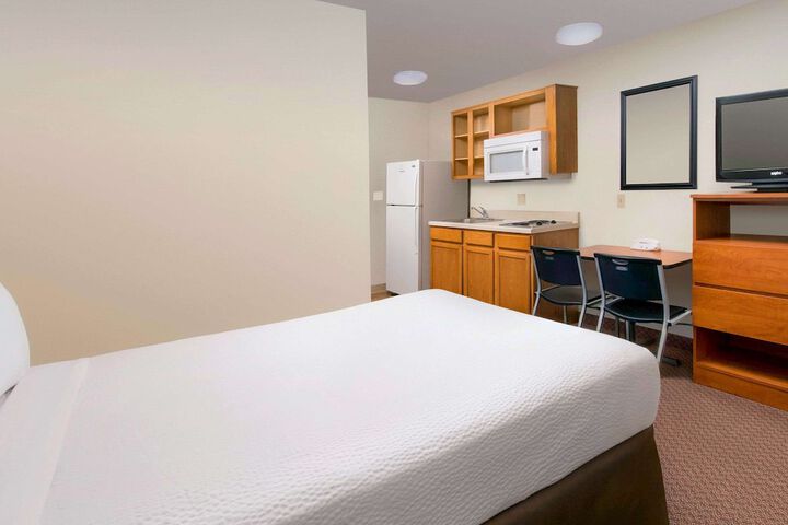 Room 14 of 24