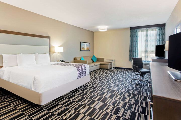 La Quinta Inn & Suites by Wyndham Sweetwater East