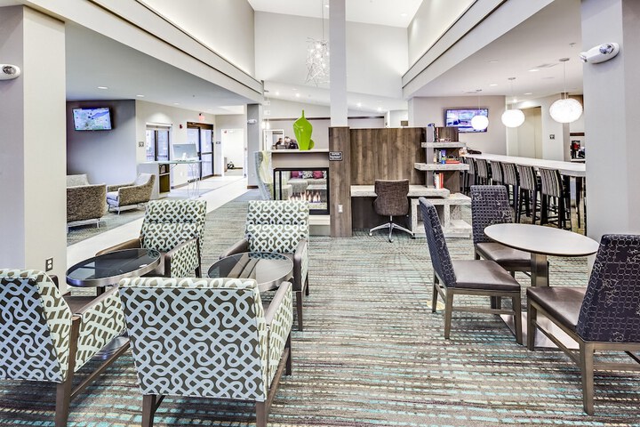 Residence Inn Akron South / Green