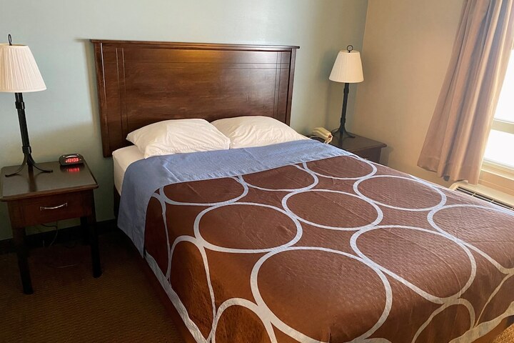 Room 15 of 58