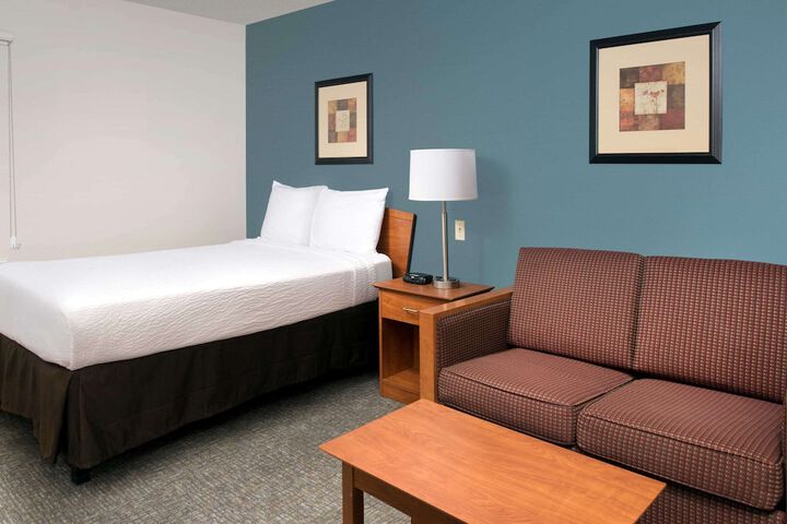 Room 15 of 23