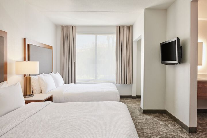 Room 17 of 25