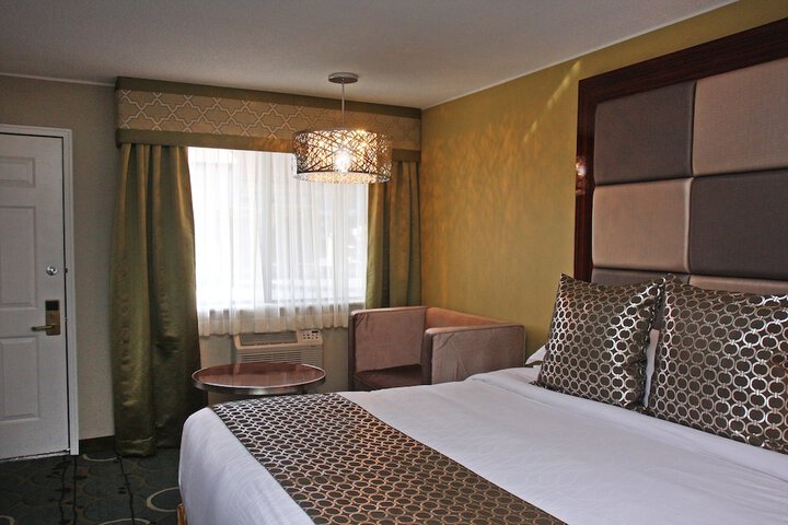 Room 30 of 112
