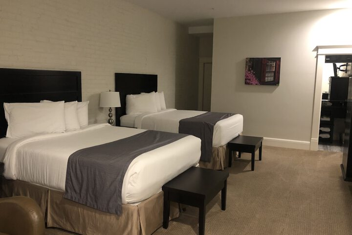 Talbott Inn