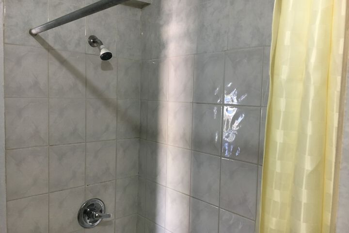 Room 33 of 44
