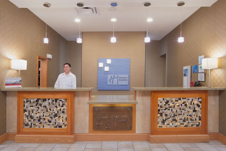 Hotel 6 of 35