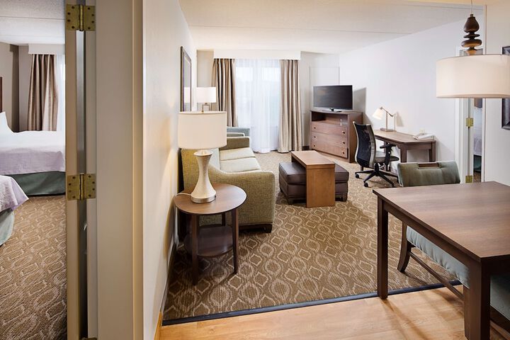 Room 14 of 27
