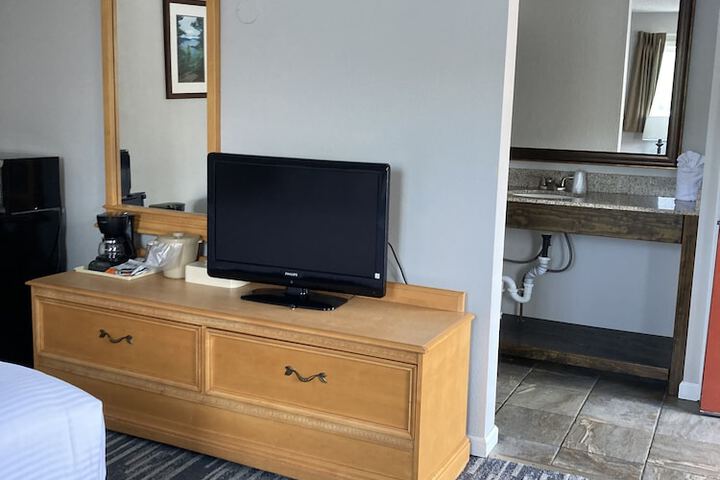 Room 32 of 56