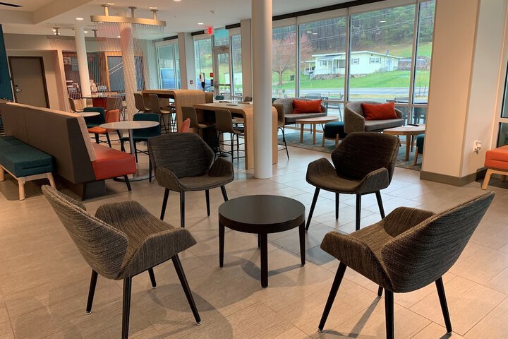 avid hotel Salem by IHG