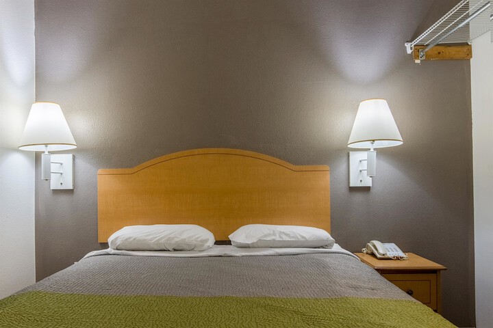 Room 44 of 47