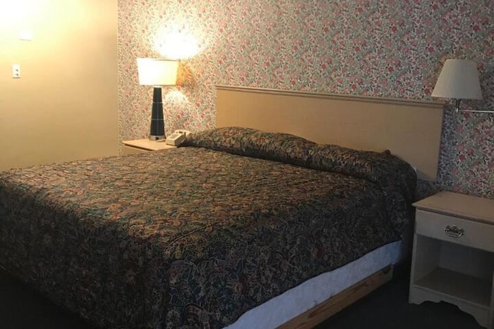Room 26 of 46