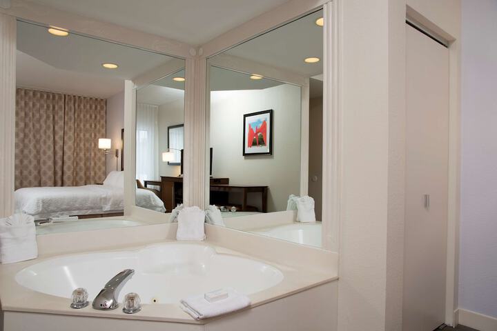 Hampton Inn Grand Rapids-South