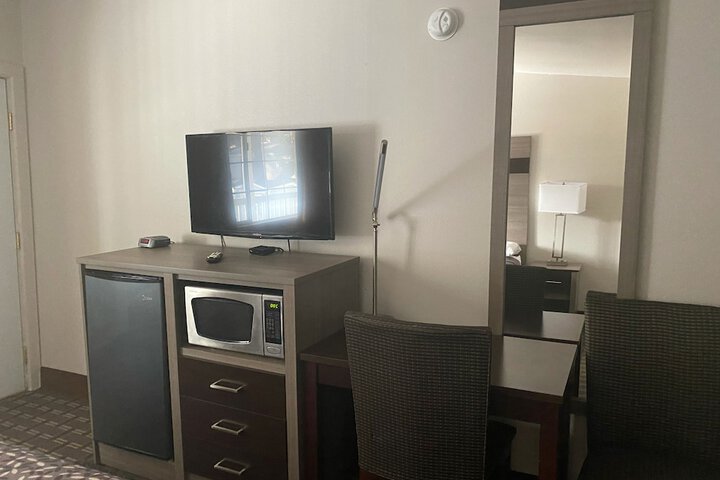 Room 31 of 76