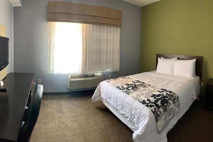 Room 36 of 64