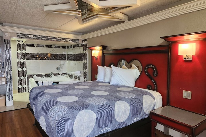 Room 63 of 67