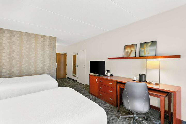 Room 12 of 37