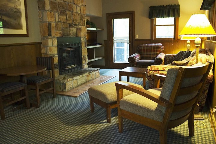 Room 15 of 32