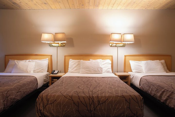 EasyStay Inn & Suites Fernie