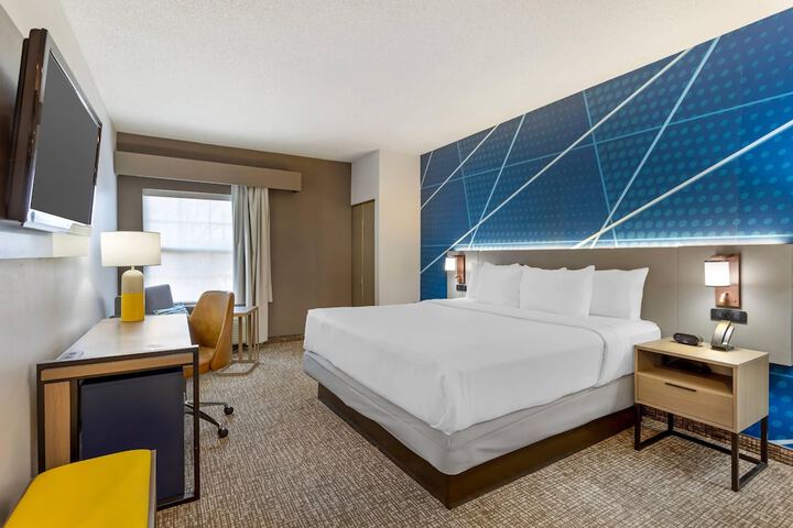 Comfort Suites East Brunswick - South River