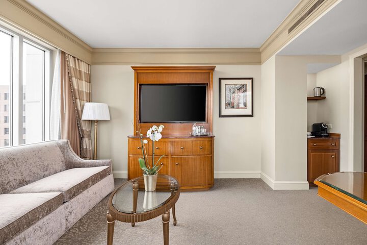 Room 47 of 175