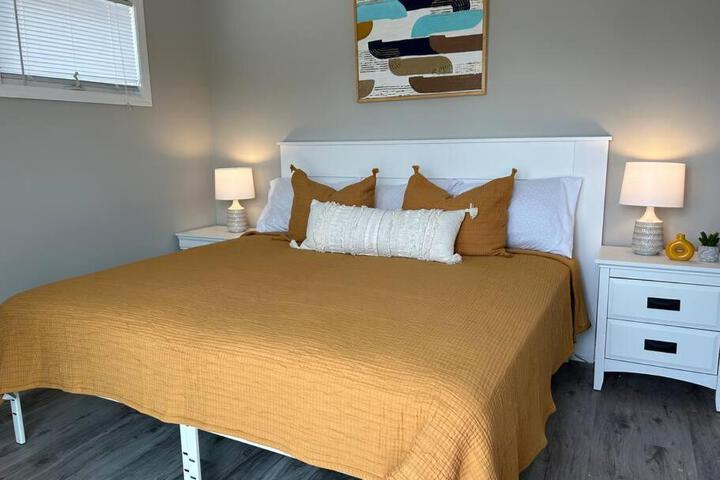 Holden Beach House Second Row with surround views!