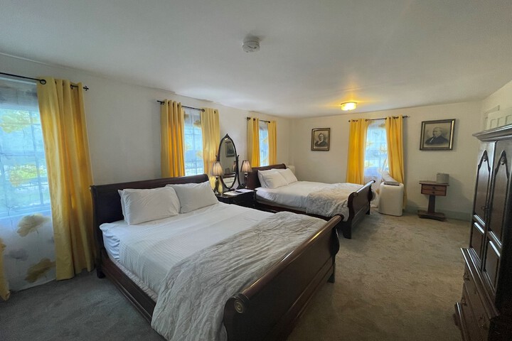 Room 49 of 86