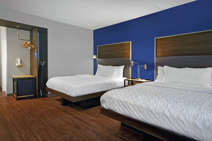 Room 19 of 46