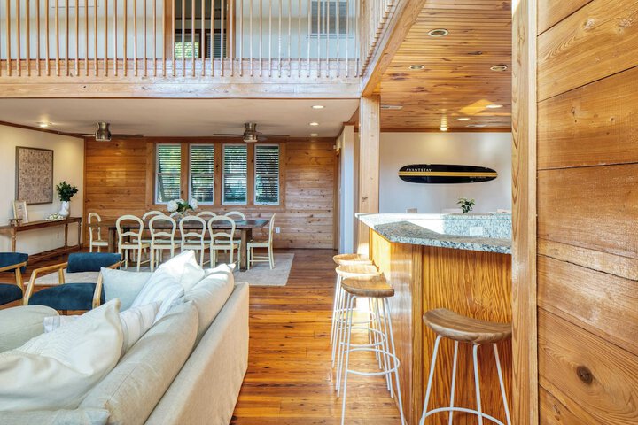 Raven by Avantstay Entertainers Dream w / Pool Hot Tub, Game Room! 9 Brs!