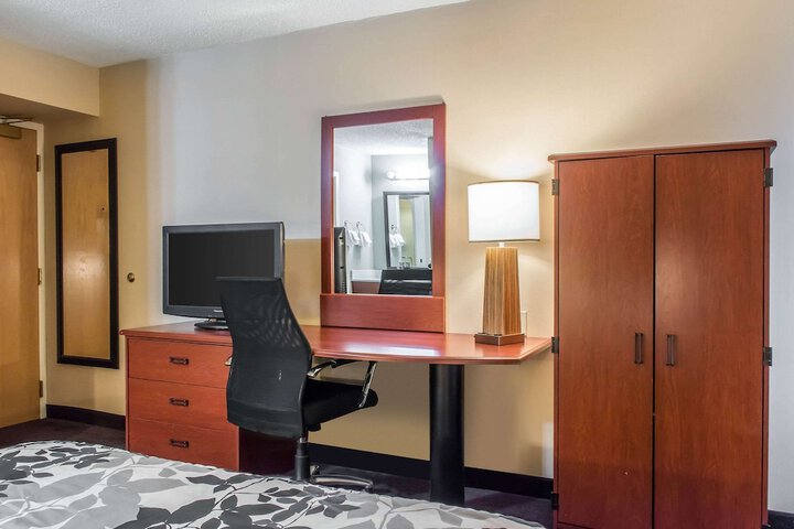 Sleep Inn & Suites of Lancaster County
