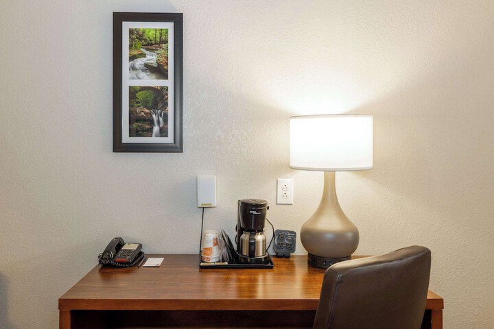 Comfort Suites Troy-I75