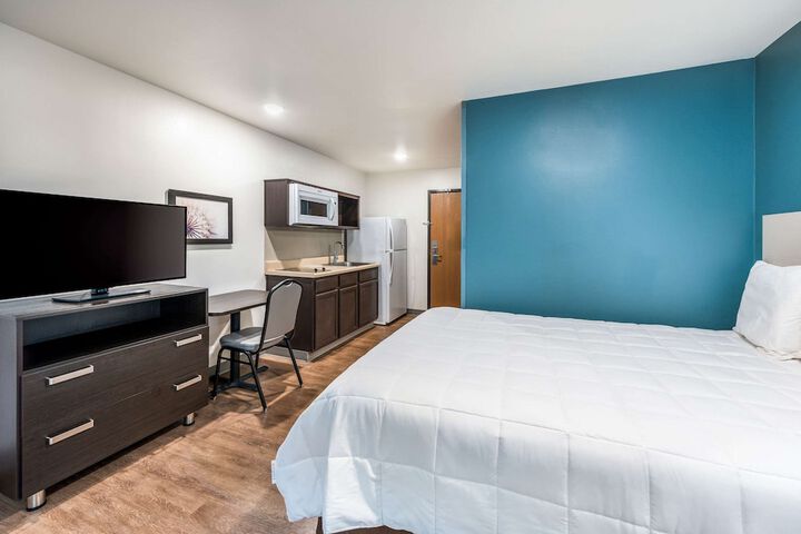 Room 30 of 46