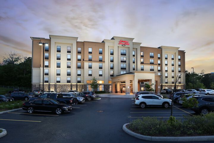 Hampton Inn & Suites Barrie