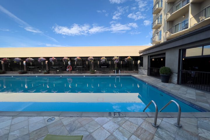 Pool 10 of 77